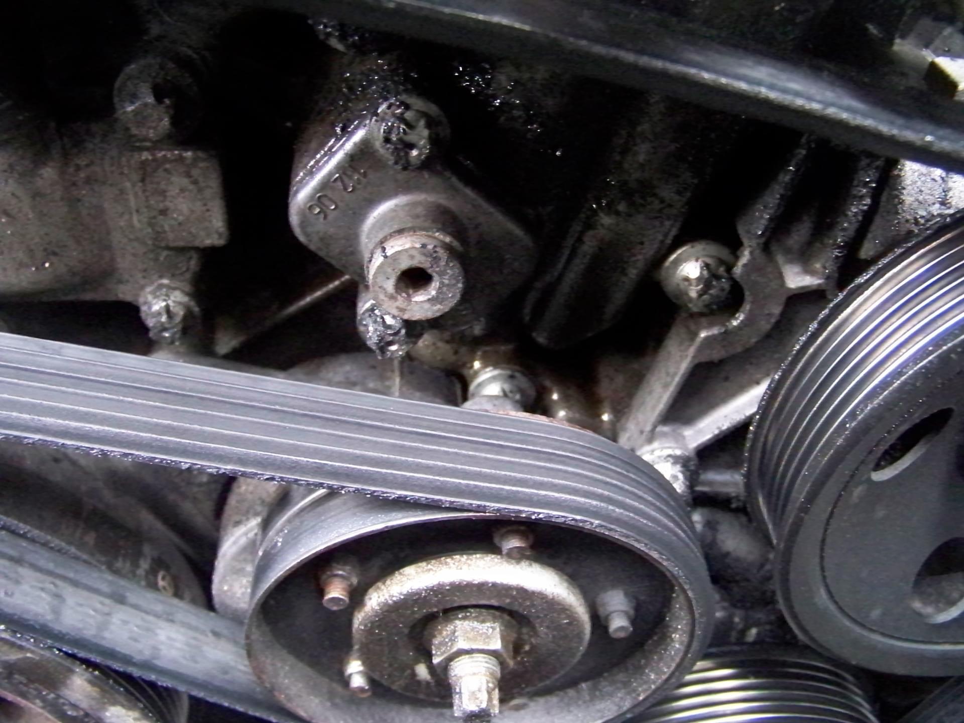 Wyciek Oleju Z Chlodniczki Oleju? Silnik M112 2,8 V6 Zdjęcie - Forum Mercedes E Klasa W210