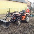 KUBOTA Bulltra B1-17 z ładowaczem