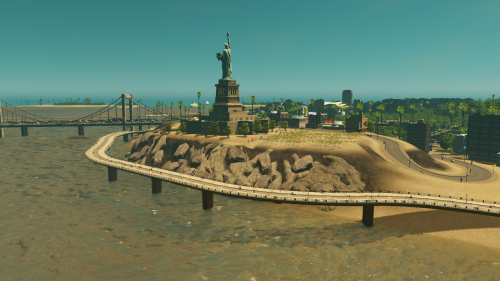 Statua Wolności wraz z otaczającym ją deptakiem (biegnącym przez całe miasto wzdłuż plaży)