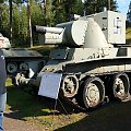 Ciekawostka. Radziecki czołg BT-42 przerobiony przez Finów na działo pancerne 114 mm.
